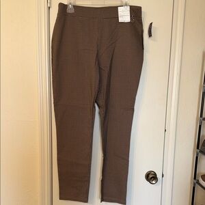 Tommy Hilfiger stretch slim fit Brown Ankle Pants - NWT